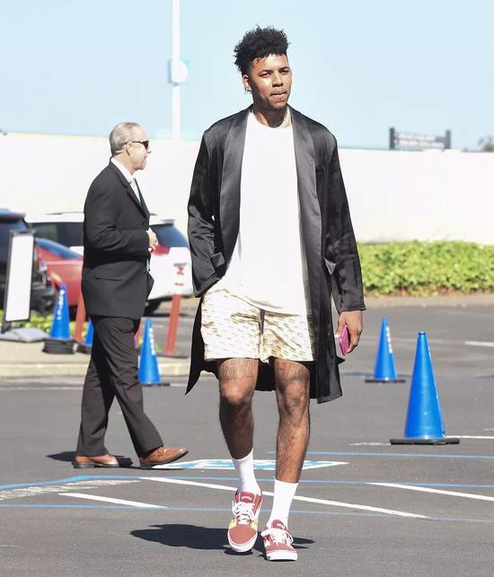 技战术与换 技战术与换