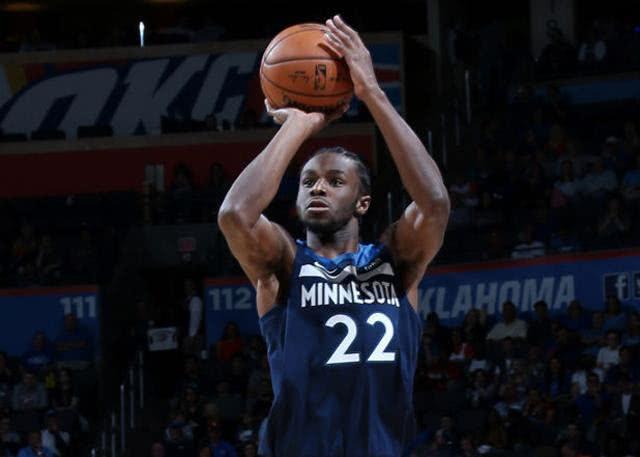 底角的躲猫 底角的躲猫